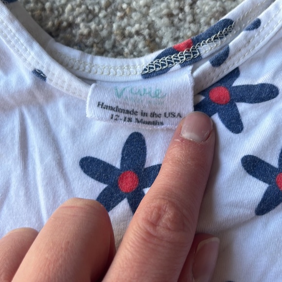 Vivie & Ash Floral Peplum Top - Picture 3 of 4